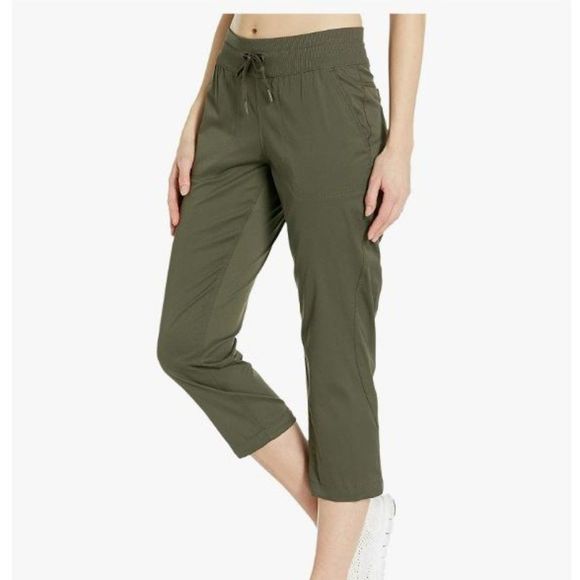 The North Face Pants - NWT THE NORTH FACE Aphrodite Motion Crop Green Size Medium
